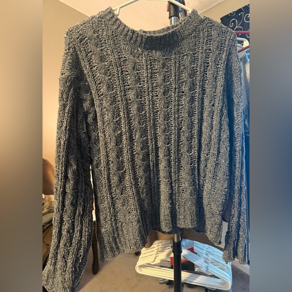 American Eagle Outfitters Gray Cable Knit Sweater